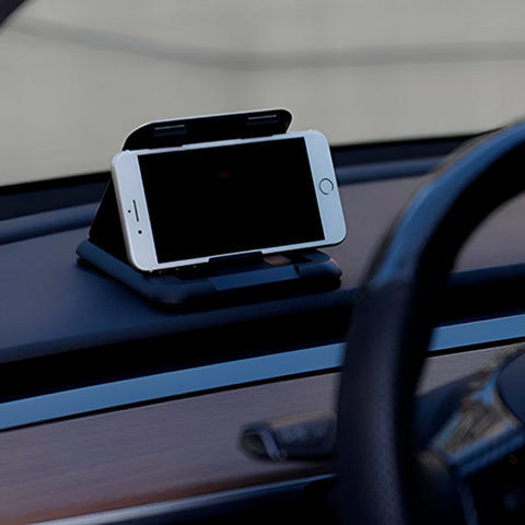 Flexible Support for Phone in Car