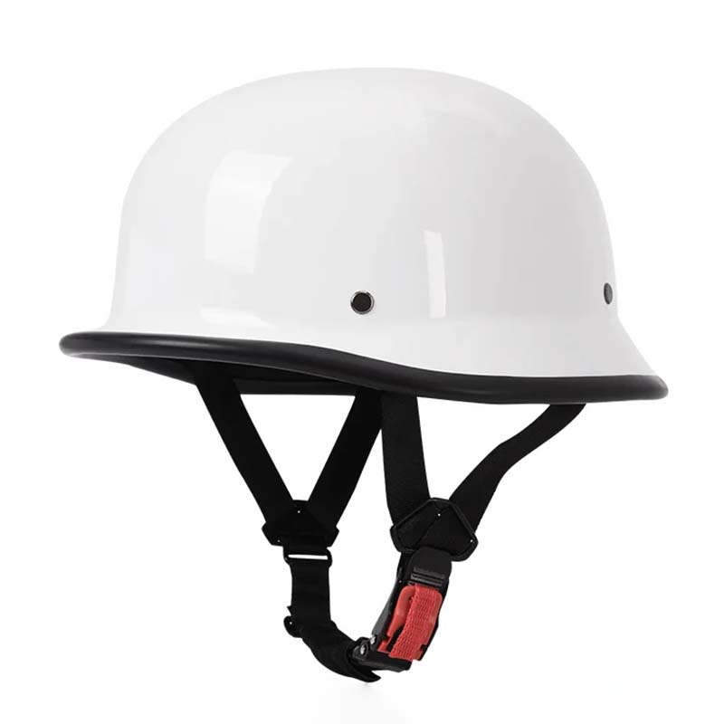 Cască Moto Stil Militar – Sobrietate și Siguranță