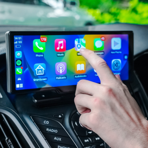 Bezdrátová multimediální obrazovka – zjednodušené připojení a navigace