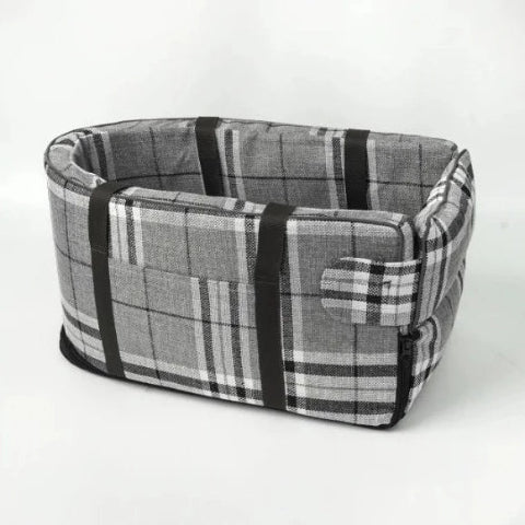 Dog Transport Basket – Comfort and Stability in the Car 