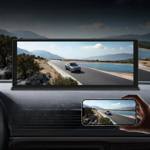 4Kダッシュカムと1080pリアビューカメラを備えた11.3インチタッチスクリーン - 超クリアな画像とスムーズな乗り心地